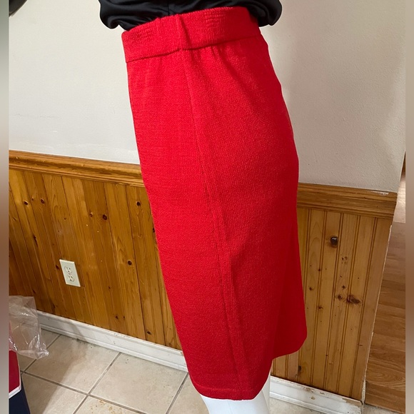 St. John Collection Pencil Skirt - Picture 3 of 7